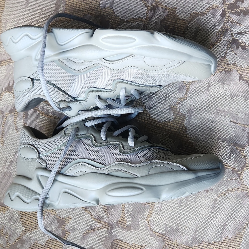 ADIDAS Ozweego Kids 'Triple Grey'' Sneakers - Picture 4 of 10